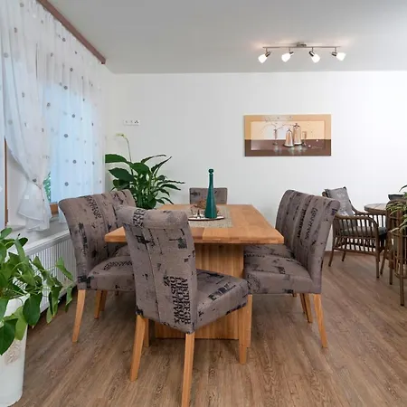 Gaestehaus Temitzhof Apartment Latschach